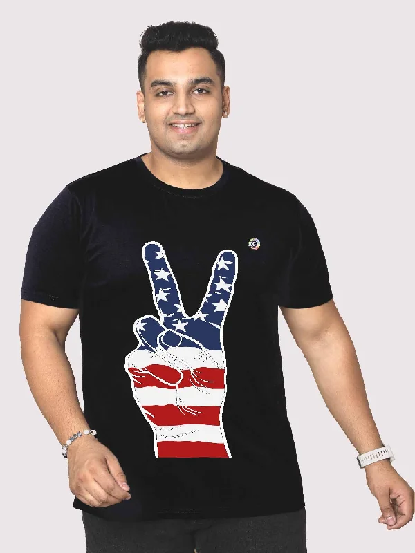 Men Plus Size Black Peace Sign Hand American Flag Round Neck T-Shirt